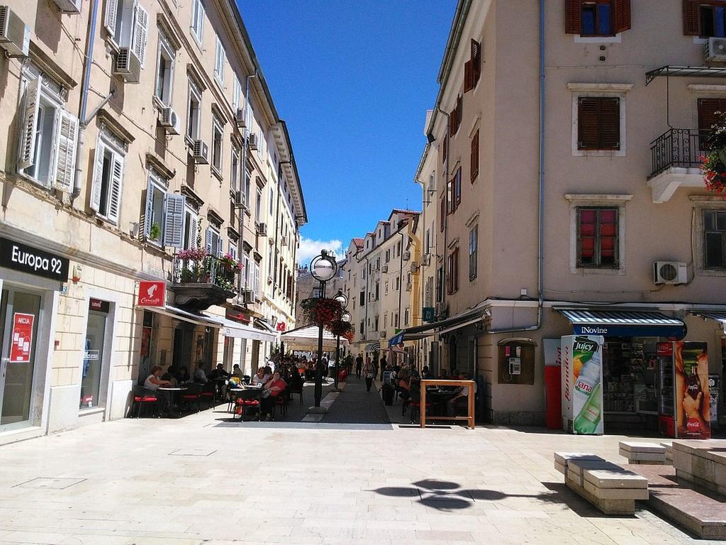 Liburana Apartment Rijeka Ngoại thất bức ảnh